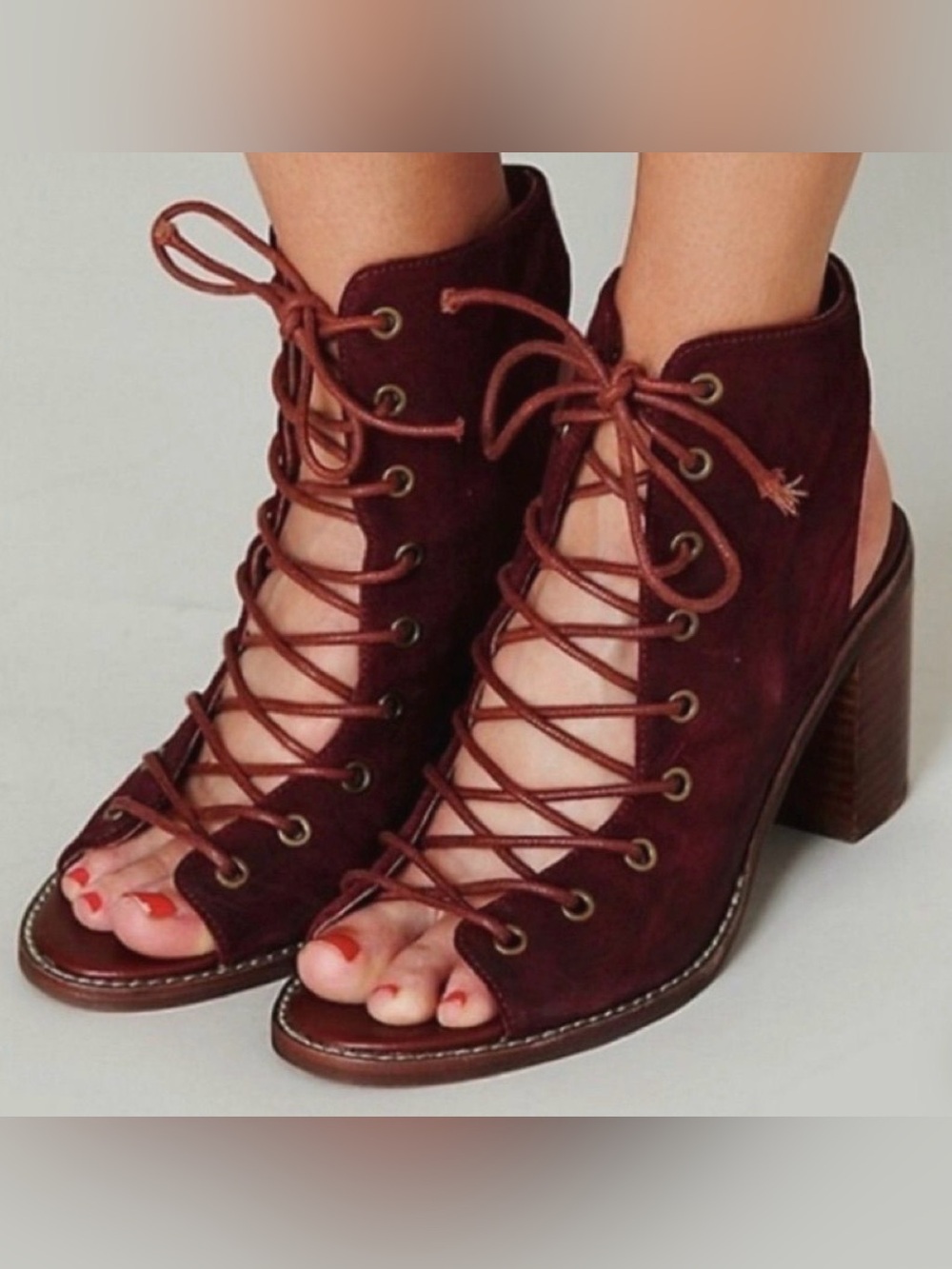 Jeffrey Campbell x Free People Minimal Wine Suede Lace Up Bootie
Heels 8.5